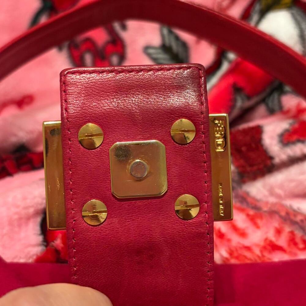 Pink vintage fendi baguette bought - Picture 6 of 7